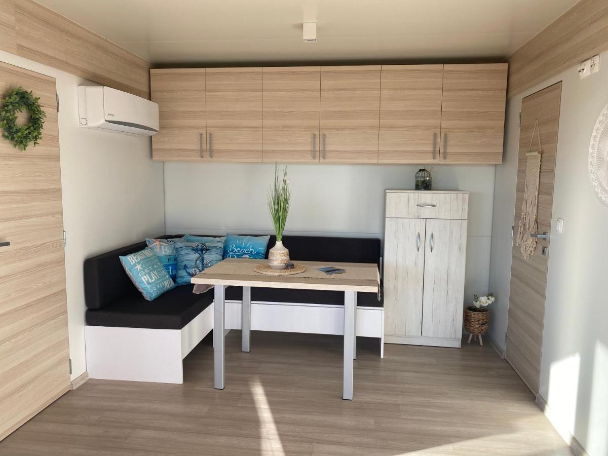 Amore Del Mare, Seaside Family Pace, Free Parking And Wifi In Camp Dalmatino Drage Exterior photo